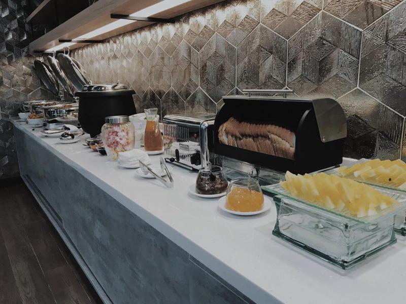 Ibis Budget Surabaya Diponegoro - Restoran