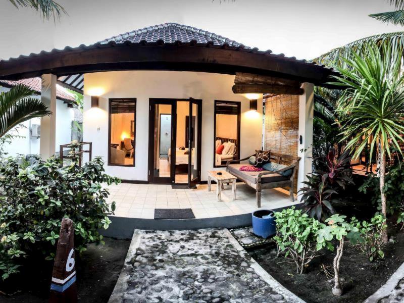 Bale Sampan Bungalows - Genel