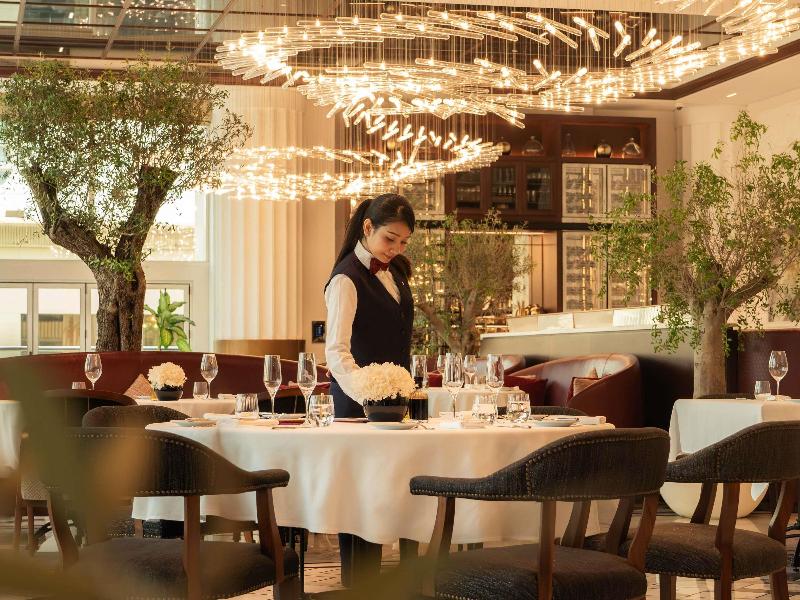 Sofitel Dubai The Obelisk - Restoran