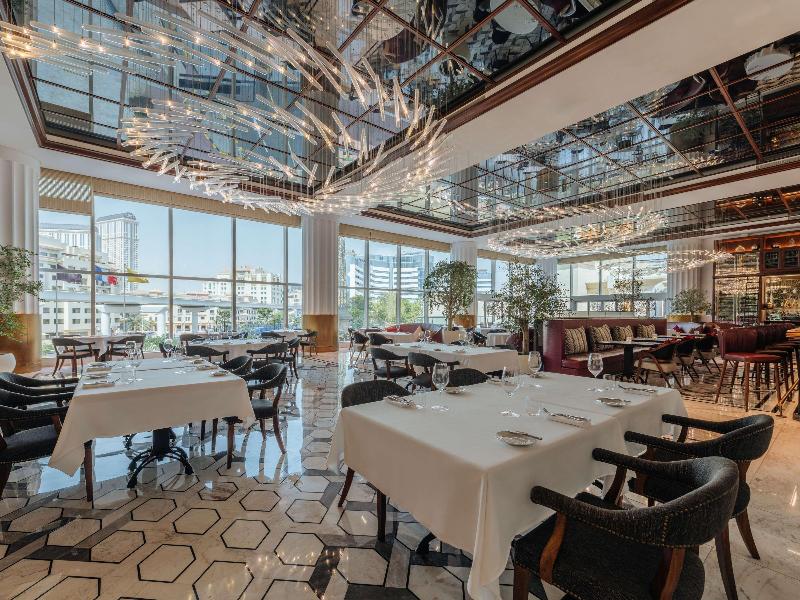 Sofitel Dubai The Obelisk - Restoran