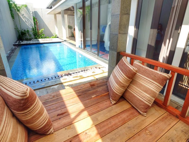 Kamuela Lagoi Bay Villas - Havuz