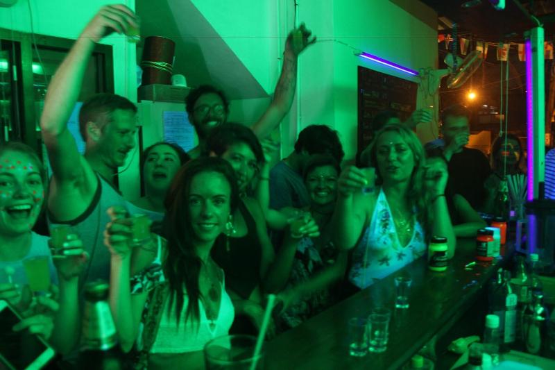 The Twins Hostel - Bar