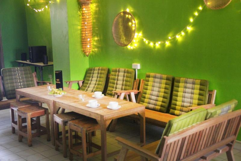 The Twins Hostel - Lobi
