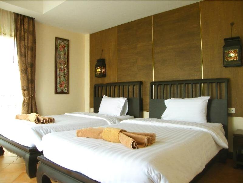Red Balcony Hotel - Oda