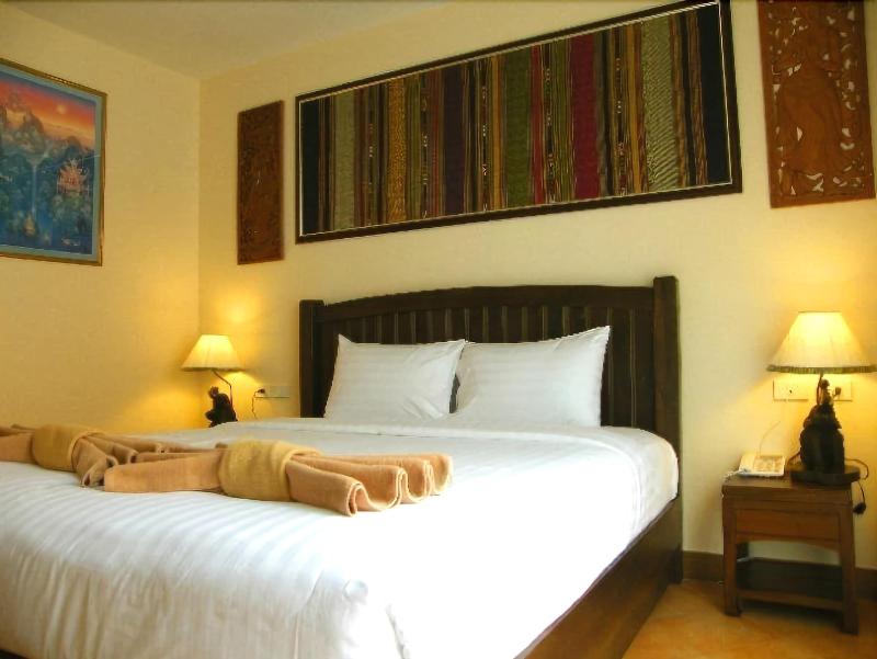 Red Balcony Hotel - Oda