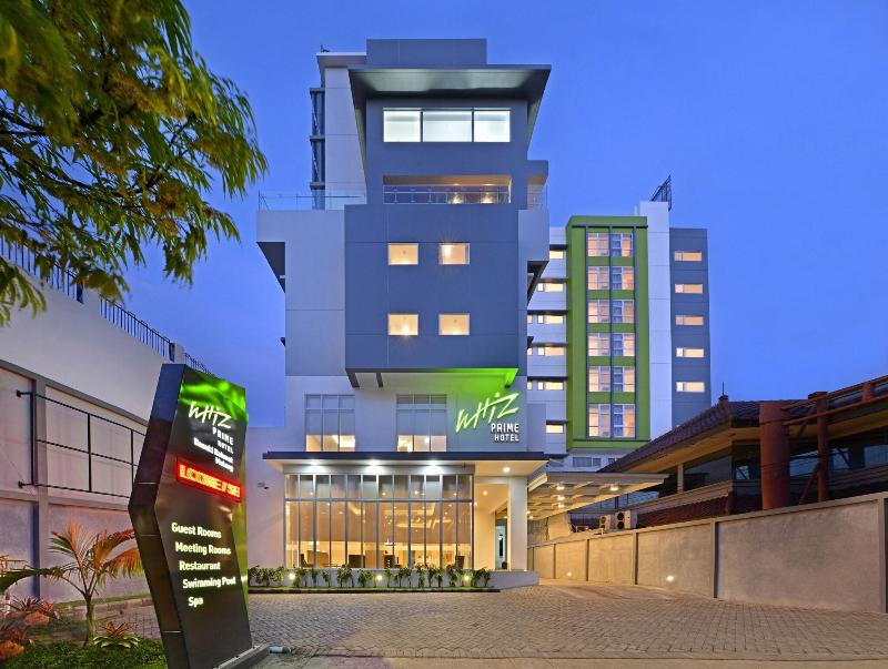 Whiz Prime Hotel Basuki Rahmat Malang - Genel