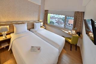 Whiz Prime Hotel Basuki Rahmat Malang fotoÄŸrafÄ±