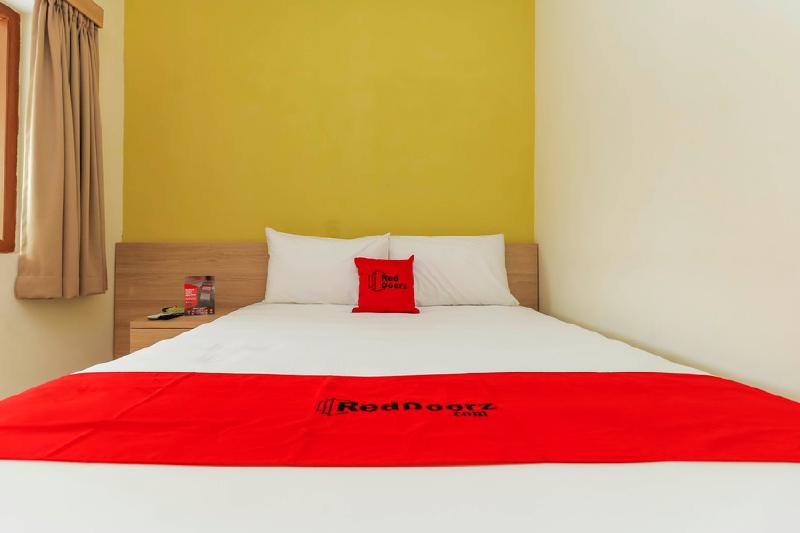 RedDoorz Plus @ Slamet Riyadi - Genel