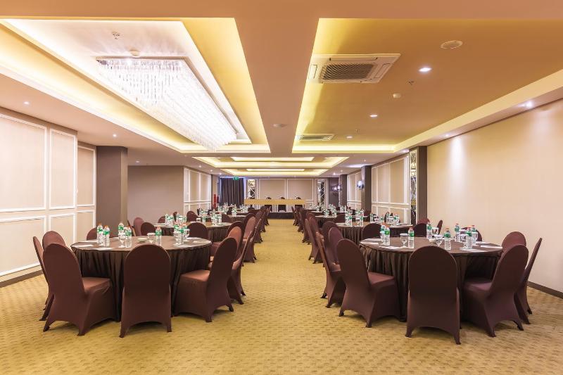 Great Diponegoro Hotel Surabaya - Genel