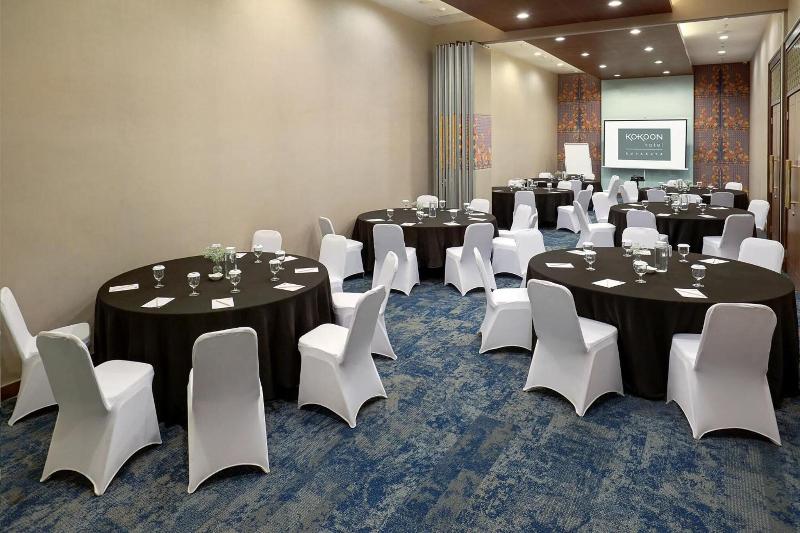 Kokoon Hotel Surabaya - Toplantı