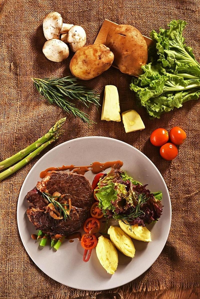 Kokoon Hotel Surabaya - Restoran