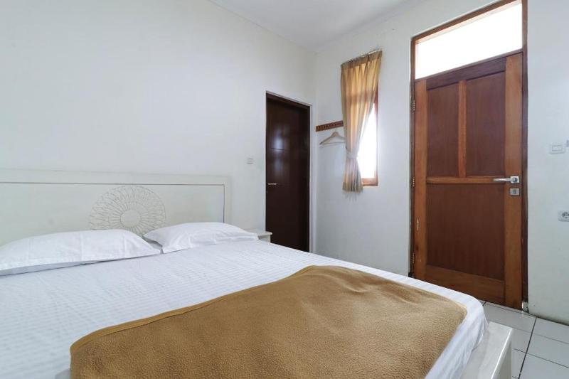 Jayagiri Guesthouse By Belgareti by ZUZU - Oda