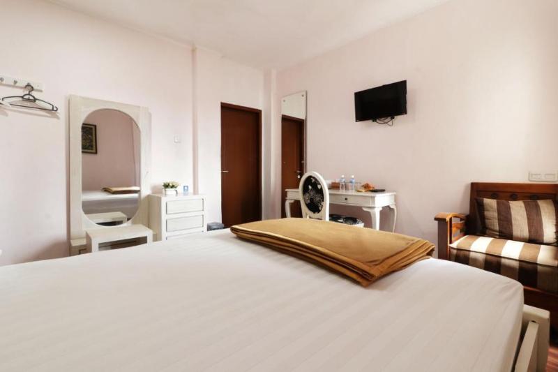 Jayagiri Guesthouse By Belgareti by ZUZU - Oda