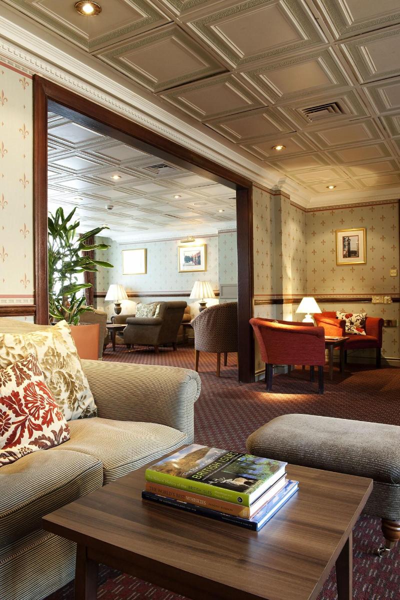 Carlton George Hotel - Lobi
