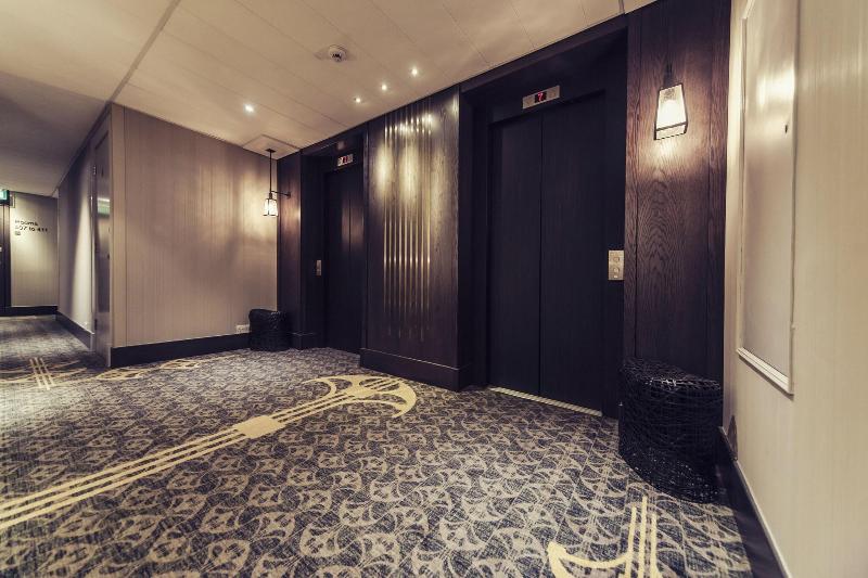 Carlton George Hotel - Lobi