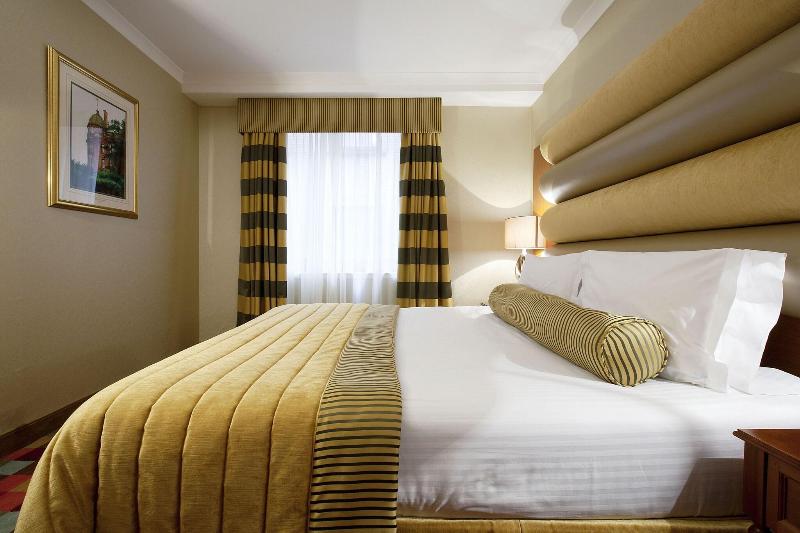 Carlton George Hotel - Oda