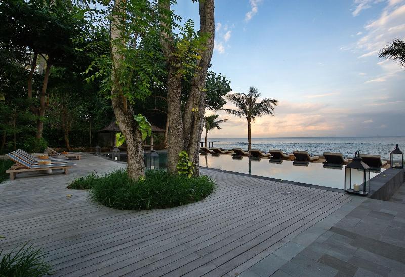 Jeeva Santai Villas - Havuz