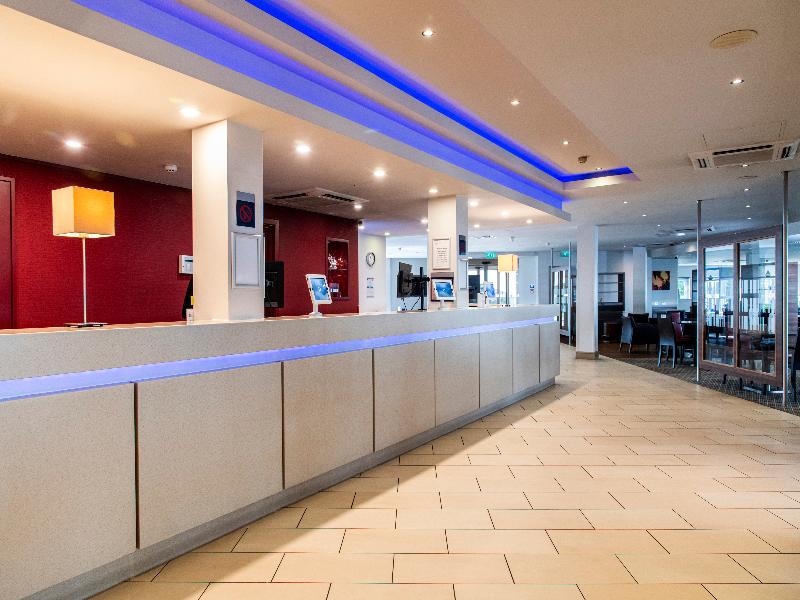 Holiday Inn Express Glasgow Airport - Lobi