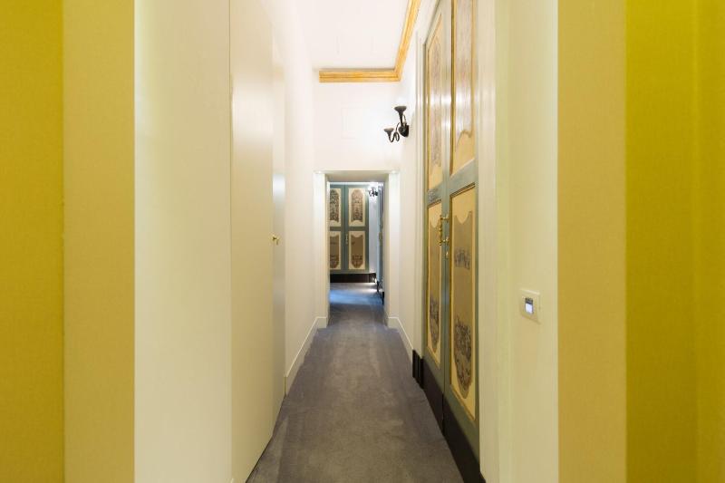Santa Chiara Boutique Hotel - Lobi