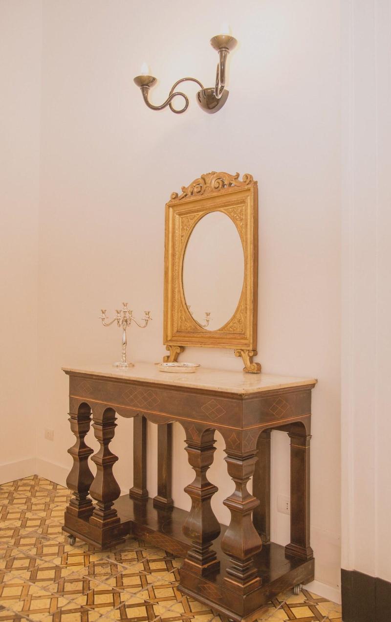 Santa Chiara Boutique Hotel - Lobi