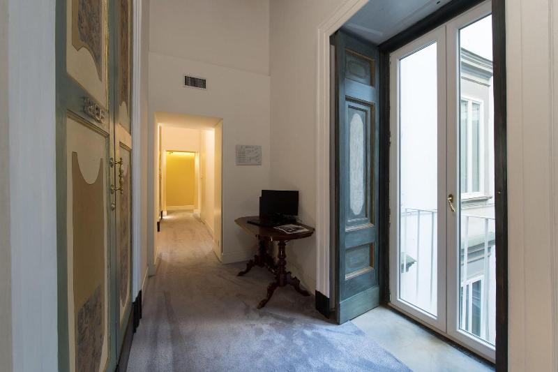 Santa Chiara Boutique Hotel - Lobi