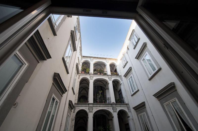 Santa Chiara Boutique Hotel - Genel