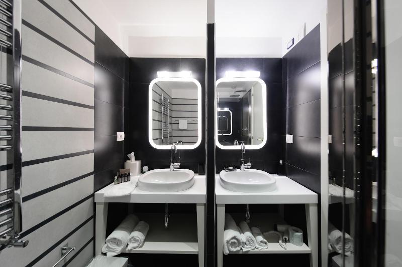 Santa Chiara Boutique Hotel - Oda