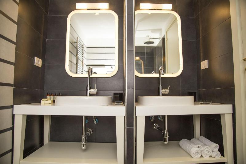 Santa Chiara Boutique Hotel - Oda