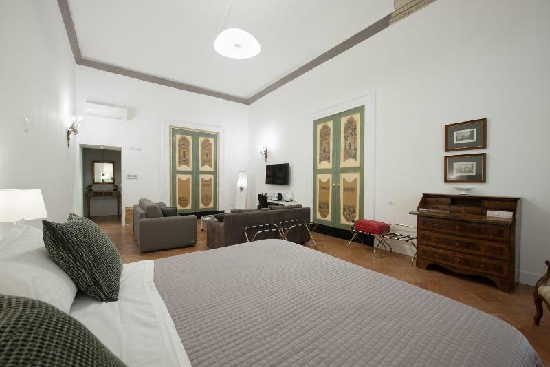 Santa Chiara Boutique Hotel - Oda