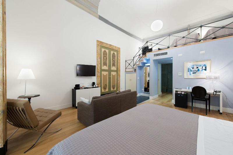 Santa Chiara Boutique Hotel - Oda