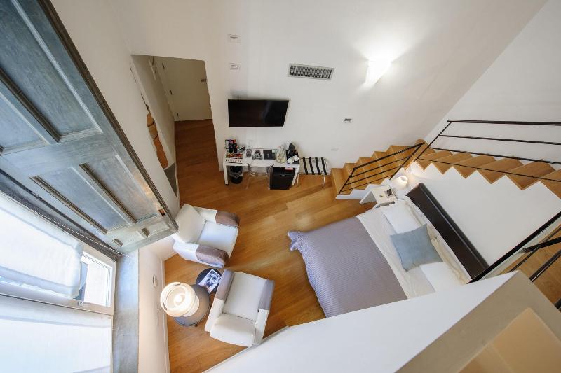 Santa Chiara Boutique Hotel - Oda