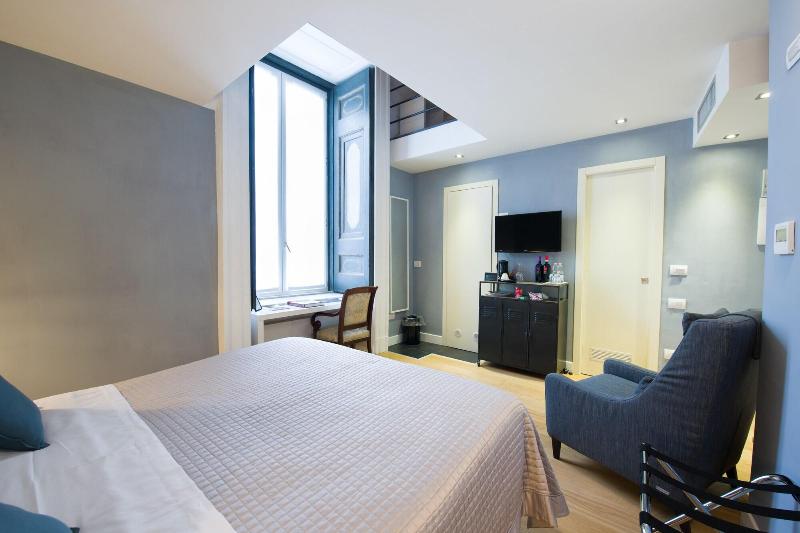 Santa Chiara Boutique Hotel - Oda