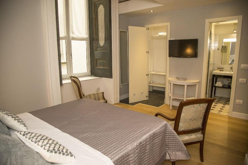 Santa Chiara Boutique Hotel - Oda