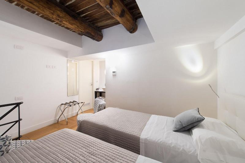 Santa Chiara Boutique Hotel - Oda