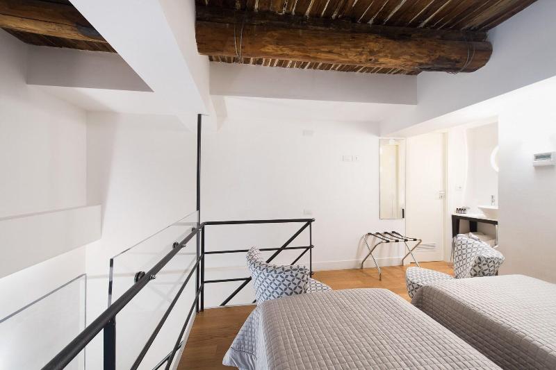 Santa Chiara Boutique Hotel - Oda