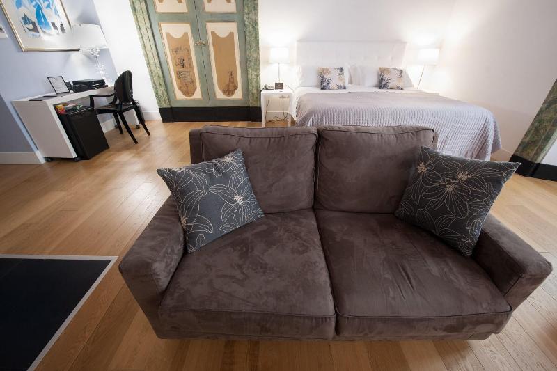 Santa Chiara Boutique Hotel - Oda