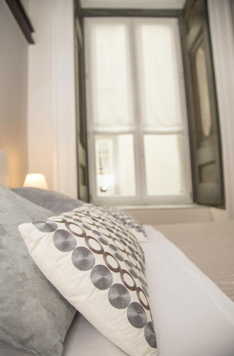 Santa Chiara Boutique Hotel - Oda