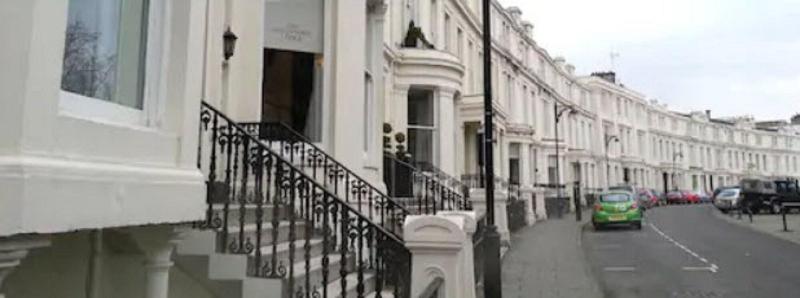 Town House Hotel - Genel