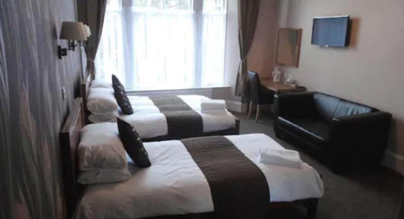 Town House Hotel - Oda