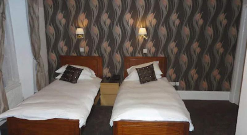 Town House Hotel - Oda