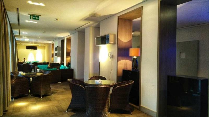 Royal Garden Hotel - Bar