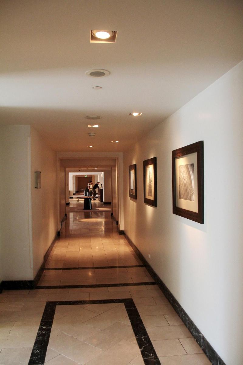Royal Garden Hotel - Lobi