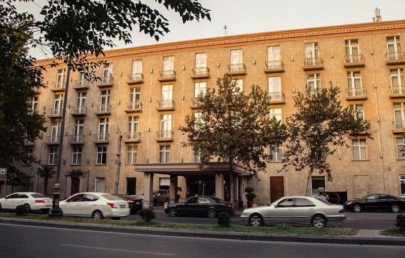 Royal Garden Hotel - Genel