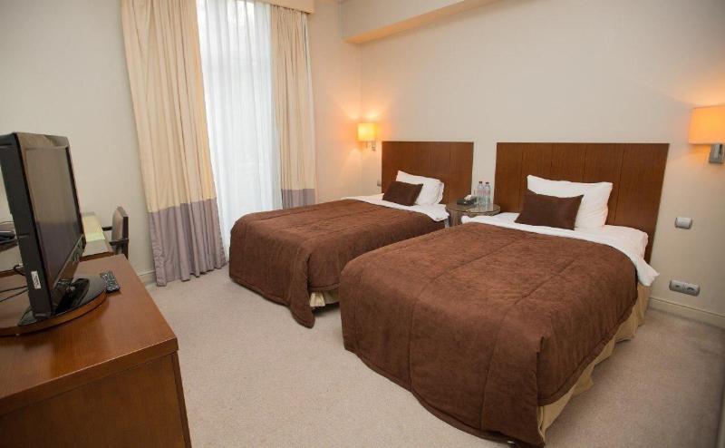Royal Garden Hotel - Oda