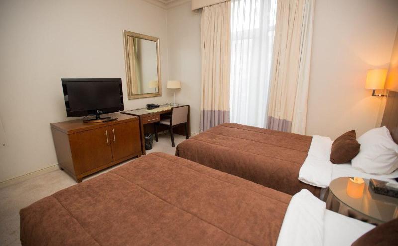Royal Garden Hotel - Oda