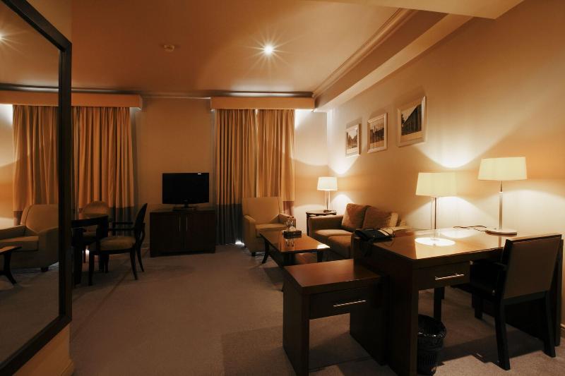 Royal Garden Hotel - Oda