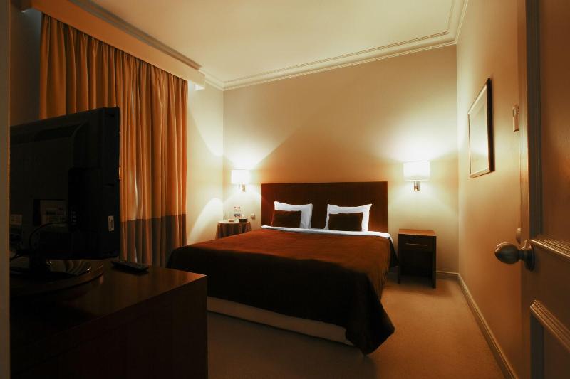 Royal Garden Hotel - Oda