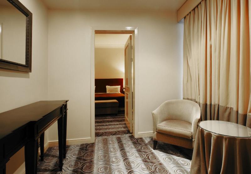 Royal Garden Hotel - Oda