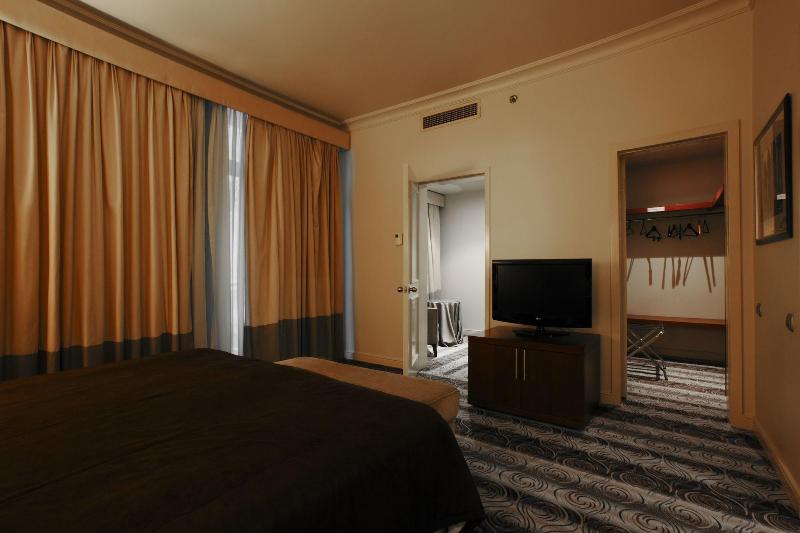 Royal Garden Hotel - Oda