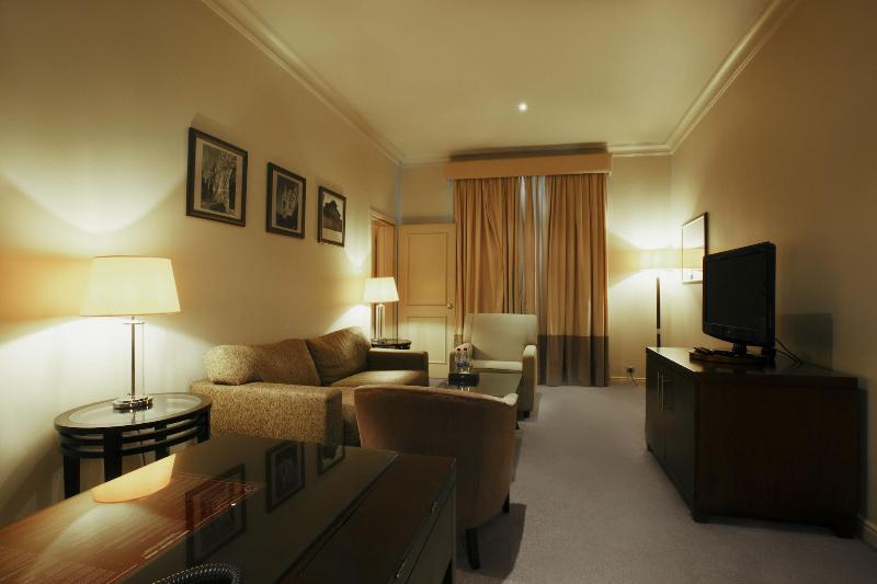 Royal Garden Hotel - Oda